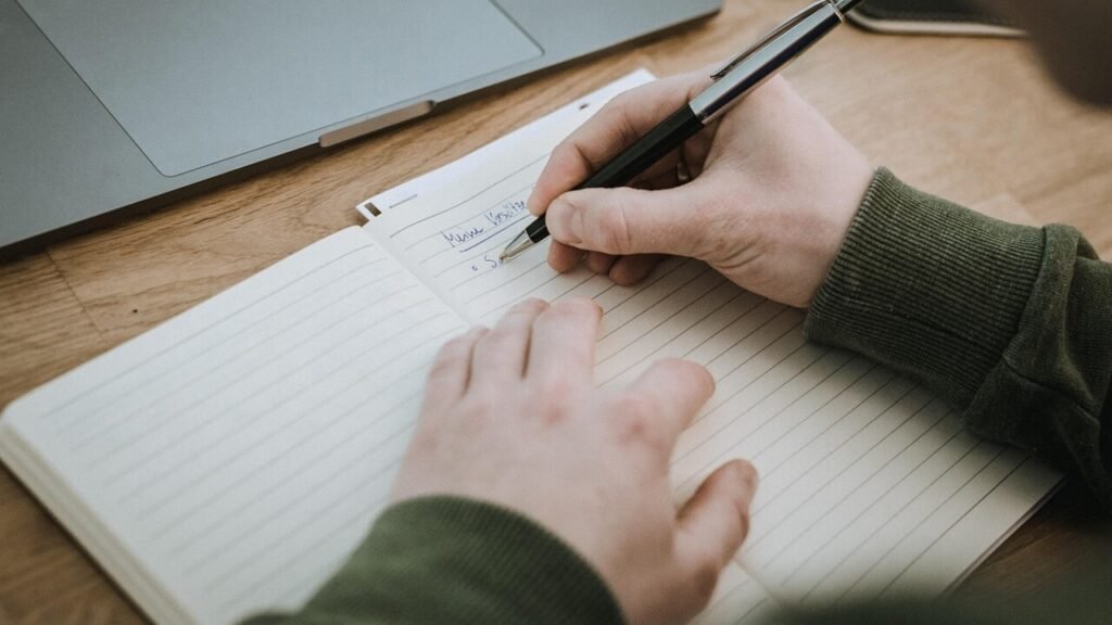 Ladda ner gratis mall för digital strategi i PDF